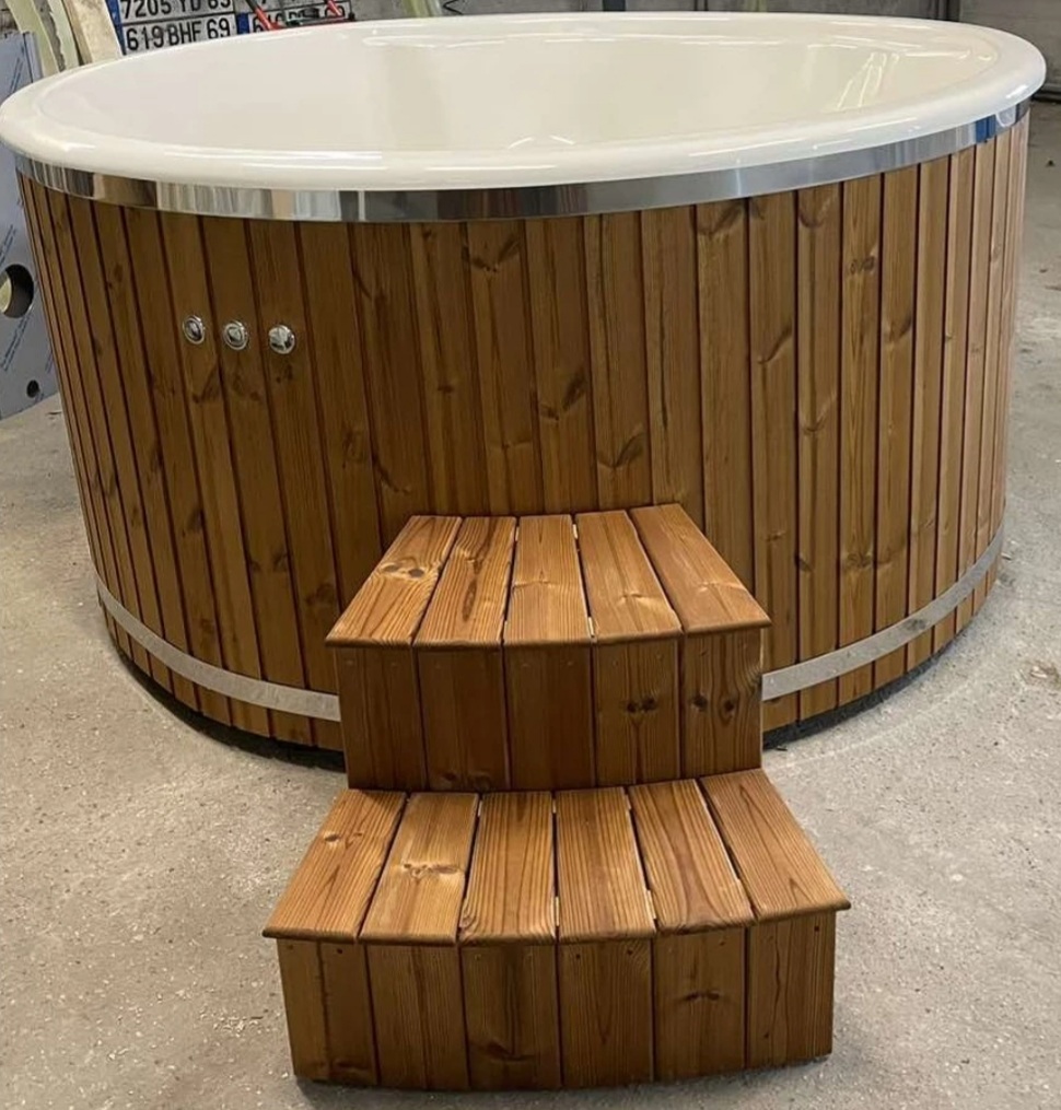 Hottub 1